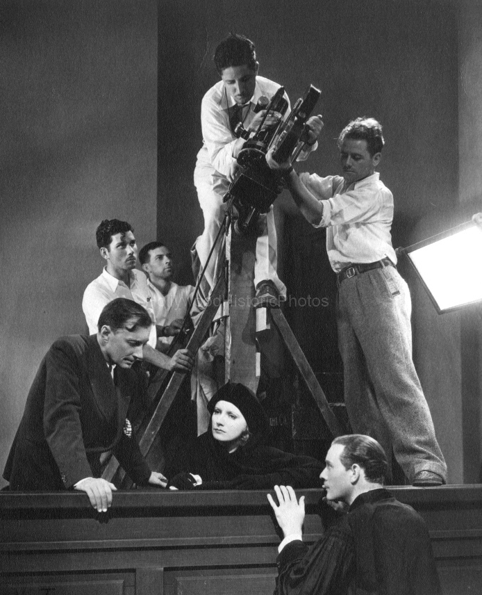 Greta Garbo 1935 1 Anna Karenina behind the scenes wm.jpg